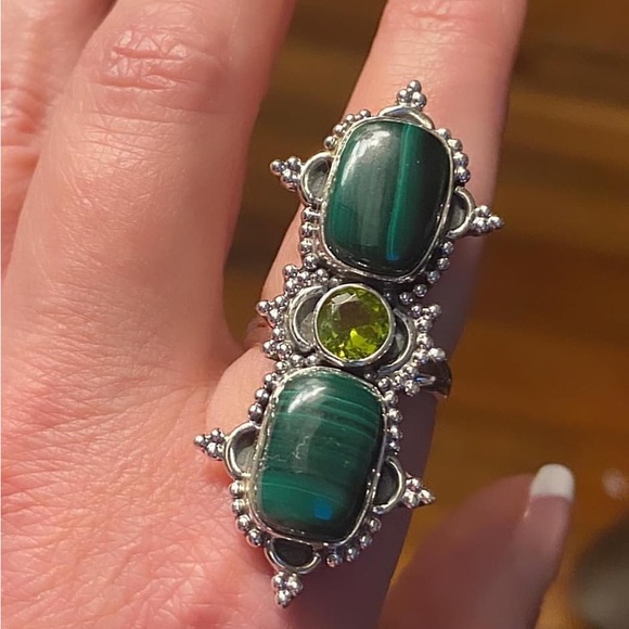 Malachite peridot boho chic sterling silver long ring - Picture 6 of 6